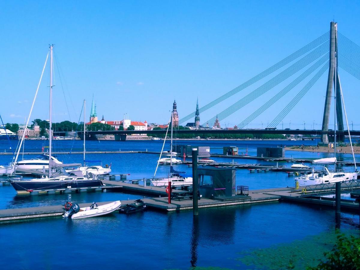 Avesol Apartment Riga Eksteriør billede